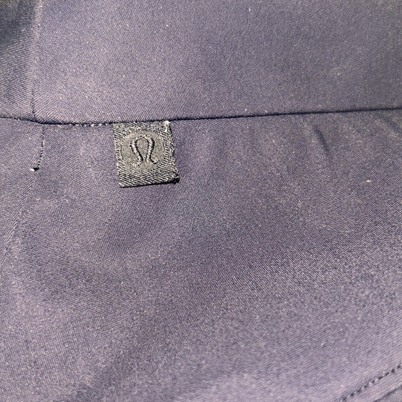 LIKE NEW Lululemon On The Move Pant - Picture 10 of 12